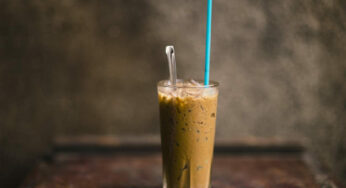 Keto Protein Coffee Recipe: An Ultimate Healthy Breakfast (on the Go)